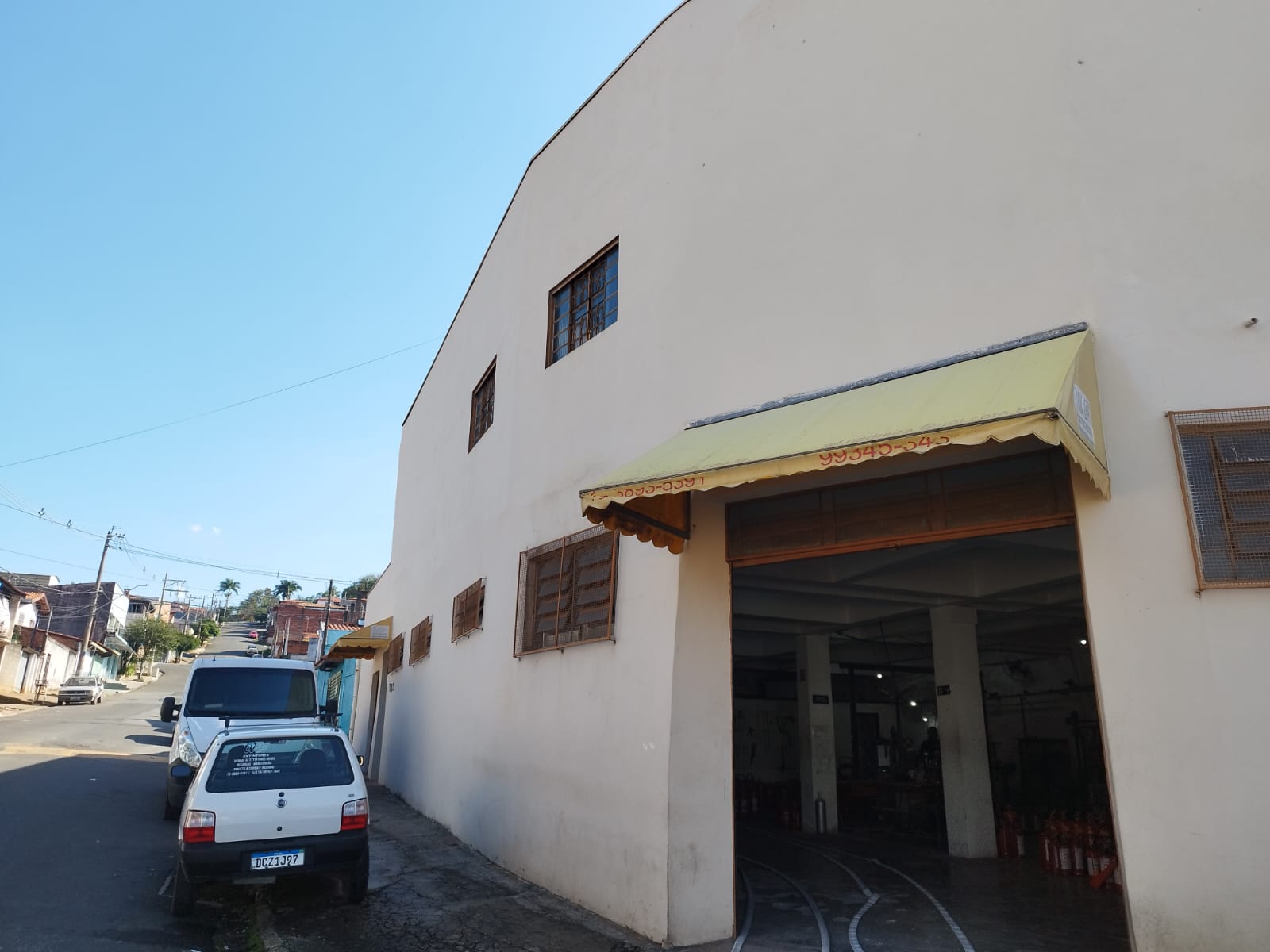 Fachada da sede da WF Extintores em Pedreira, São Paulo